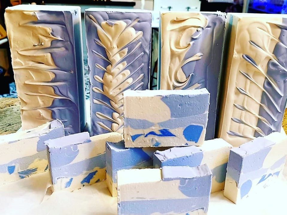 
                  
                    Load image into Gallery viewer, English Lavender Handmade Soap
                  
                